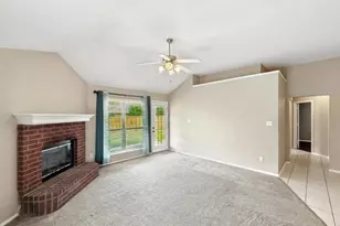 4720 Topaz Ln, Granbury, TX 76049 - Photo 9