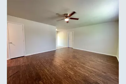 114 Southmanor Court, Sanger, TX 76266 - Photo 3