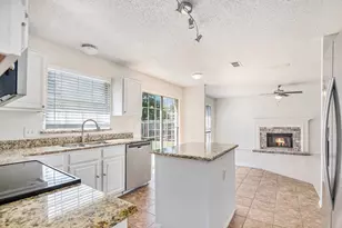 8201 Cloverglen Ln, Fort Worth, TX 76123 - Photo 9