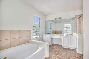 8201 Cloverglen Ln, Fort Worth, TX 76123 - Photo 17
