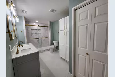 124 Sequoya Drive E, Lake Kiowa, TX 76240 - Photo 21