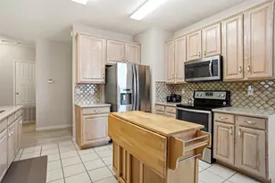 1140 Whispering Trail Cir, Lewisville, TX 75067 - Photo 7