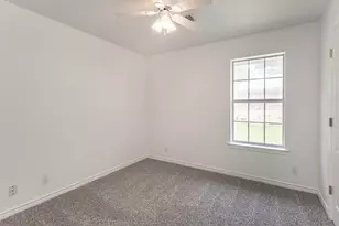 110 Pecan St, Whitesboro, TX 76273 - Photo 25