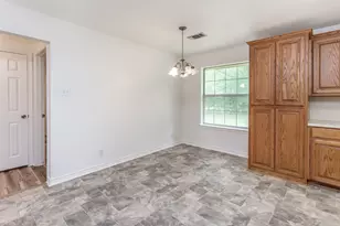 110 Pecan St, Whitesboro, TX 76273 - Photo 17
