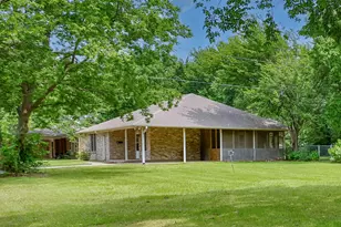 110 Pecan St, Whitesboro, TX 76273 - Photo 7