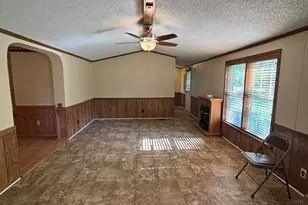306 Oak St, Nocona, TX 76255 - Photo 7
