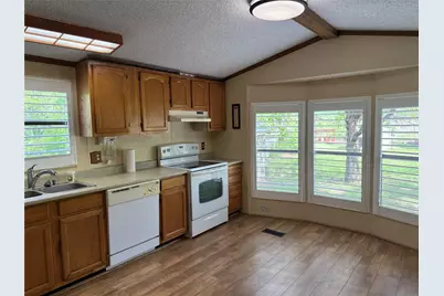 306 Oak Street, Nocona, TX 76255 - Photo 9