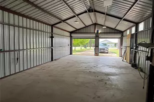 306 Oak St, Nocona, TX 76255 - Photo 15