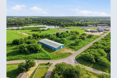 2375 Sunrise Bay Court, Granbury, TX 76048 - Photo 37
