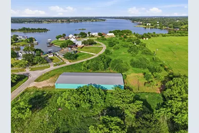 2375 Sunrise Bay Court, Granbury, TX 76048 - Photo 33