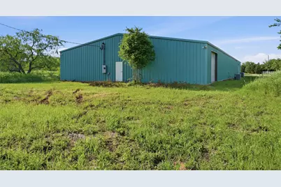 2375 Sunrise Bay Court, Granbury, TX 76048 - Photo 31