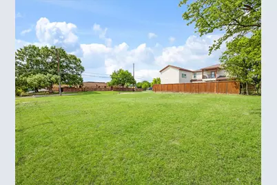 1001 E Rosedale Street, Fort Worth, TX 76104 - Photo 13