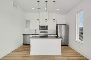 2217 N Fitzhugh Ave, Dallas, TX 75204 - Photo 9