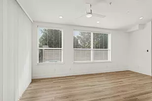 2217 N Fitzhugh Ave, Dallas, TX 75204 - Photo 25