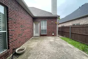 408 Hideaway Ct, Euless, TX 76039 - Photo 29