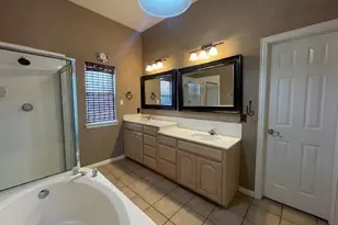 408 Hideaway Ct, Euless, TX 76039 - Photo 25