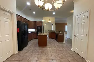 408 Hideaway Ct, Euless, TX 76039 - Photo 7