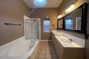 408 Hideaway Ct, Euless, TX 76039 - Photo 23