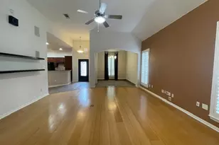 408 Hideaway Ct, Euless, TX 76039 - Photo 11