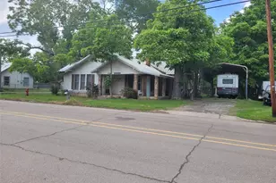 384 Monroe, Deport, TX 75435 - Photo 3