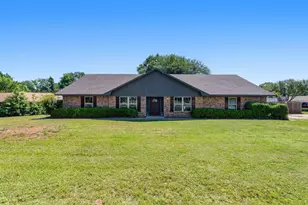 17621 Summer Pl, Whitehouse, TX 75791 - Photo 1