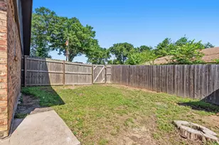 17621 Summer Pl, Whitehouse, TX 75791 - Photo 31