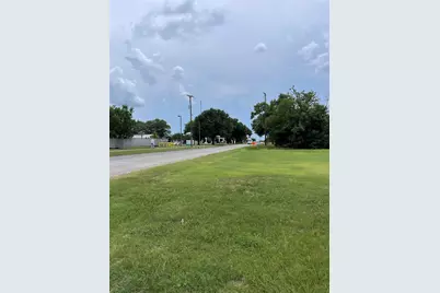 517 N 9th Street, Midlothian, TX 76065 - Photo 3