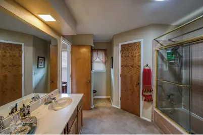 740 Montvale Drive, Mansfield, TX 76063 - Photo 13
