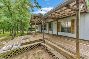 228 Slayden Dr, Sunset, TX 76270 - Photo 3