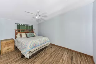 228 Slayden Dr, Sunset, TX 76270 - Photo 17
