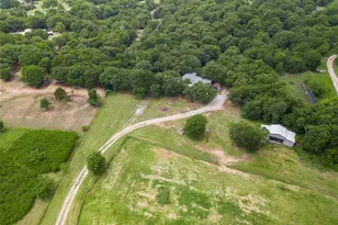 228 Slayden Dr, Sunset, TX 76270 - Photo 21