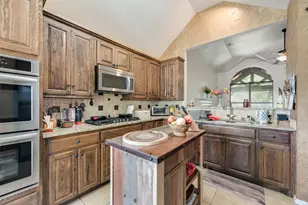 7301 Birchmont Dr, Rowlett, TX 75089 - Photo 9