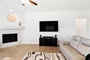 712 Presidio St, Aubrey, TX 76227 - Photo 9
