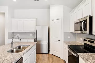 712 Presidio St, Aubrey, TX 76227 - Photo 13