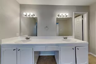 7621 Pebble Beach Dr, Rowlett, TX 75088 - Photo 11
