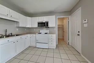 7621 Pebble Beach Dr, Rowlett, TX 75088 - Photo 5