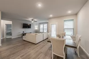 601 Bethpage Dr, Red Oak, TX 75154 - Photo 11