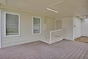 2815 W 8th St, Dallas, TX 75211 - Photo 29