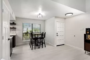 2101 Park Willow Ln, Arlington, TX 76011 - Photo 3