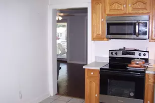 923 Nelson St, Denison, TX 75020 - Photo 9