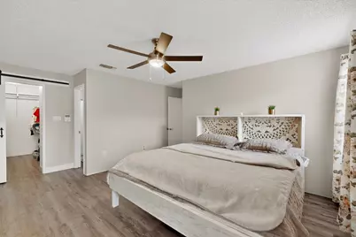 718 Matthews Court, Arlington, TX 76012 - Photo 25