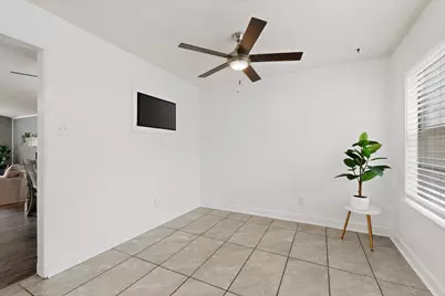718 Matthews Court, Arlington, TX 76012 - Photo 21