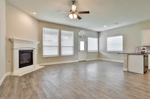 253 Gill Point Ln, Aledo, TX 76008 - Photo 11