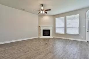 253 Gill Point Ln, Aledo, TX 76008 - Photo 17