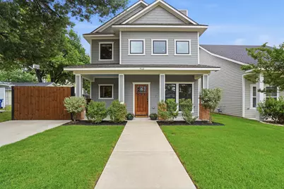 412 N Hawkins Street, Waxahachie, TX 75165 - Photo 1
