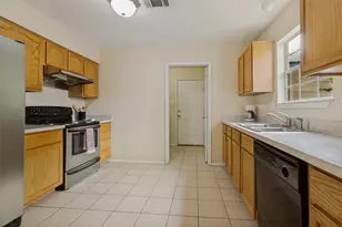3608 Clubview Dr, Garland, TX 75044 - Photo 3