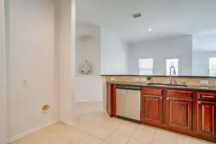15712 Landing Creek Ln, Fort Worth, TX 76262 - Photo 9