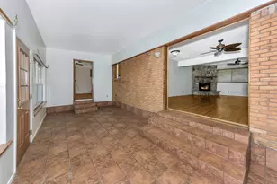 1916 Valley Ln, Arlington, TX 76013 - Photo 17