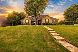 200 Golden Arrow Dr, Weatherford, TX 76087 - Photo 3