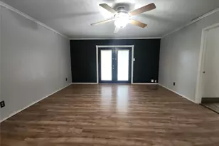 409 Nathan St, Burleson, TX 76028 - Photo 5